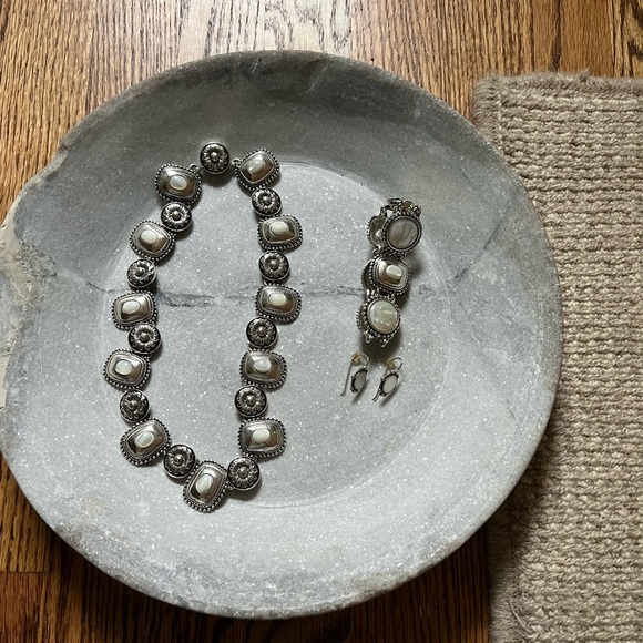 Jewelry Set - Picture 1 of 10